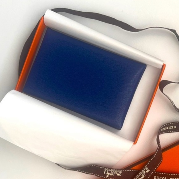🔥HERMES Calvi Cardholder - Picture 1 of 11